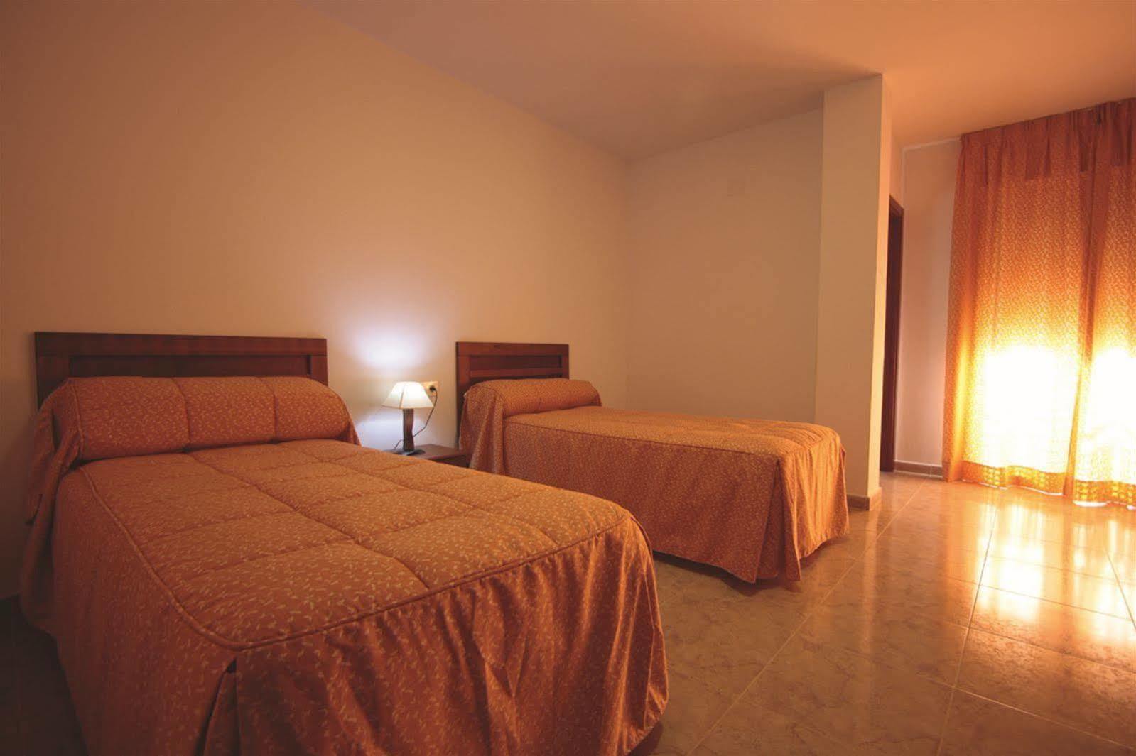 Hotel Balneario Fuentes Del Trampal Carmonita Luaran gambar